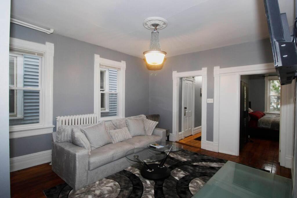 Renovated Brady St. Classic 밀워키 외부 사진