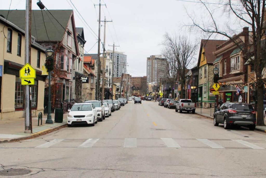 Renovated Brady St. Classic 밀워키 외부 사진
